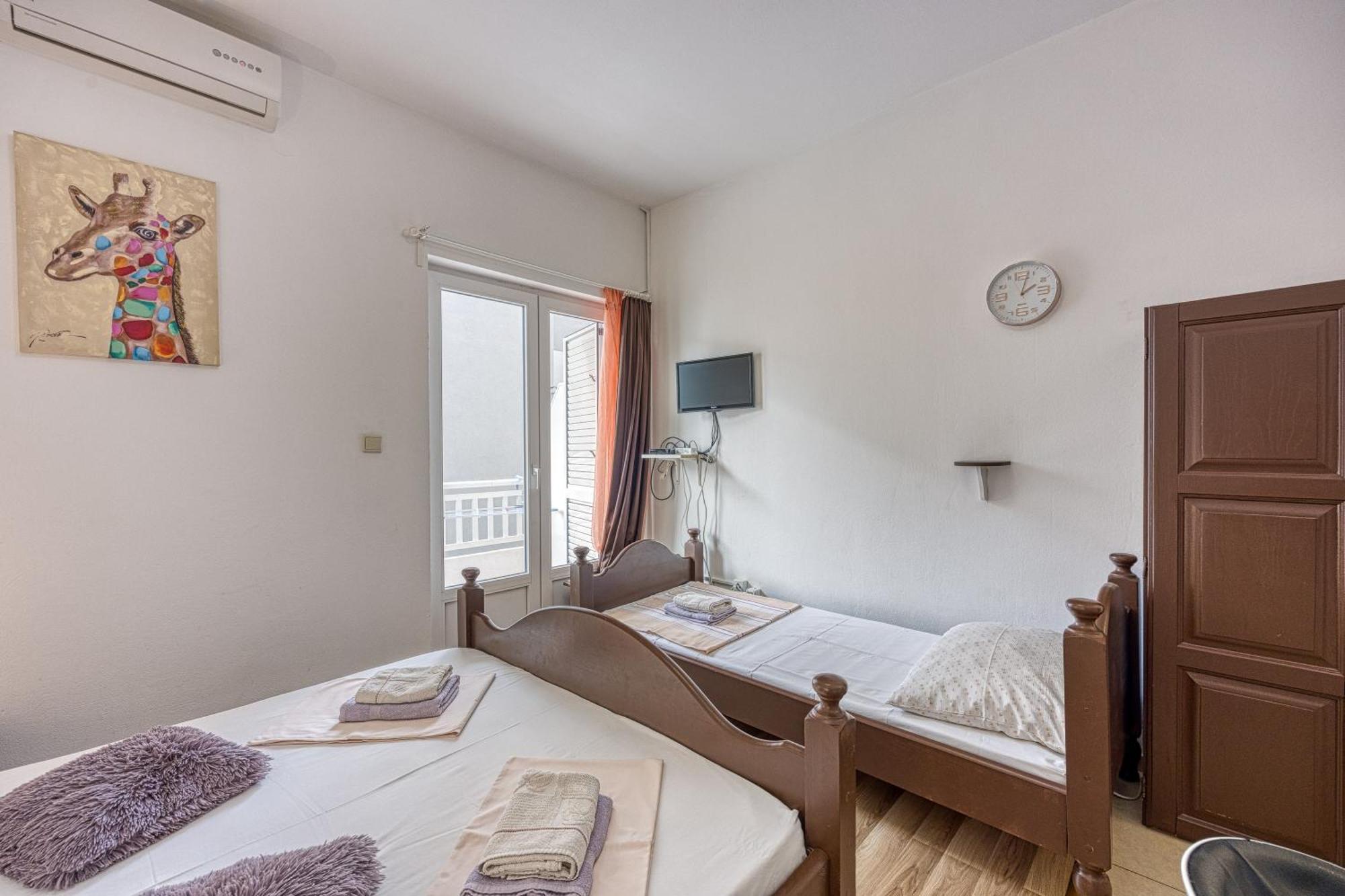 Studio Apartmani Ivanda Макарська Екстер'єр фото